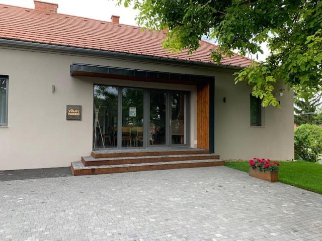 Voelgy Vendeghaz Hotel Etyek Exterior photo